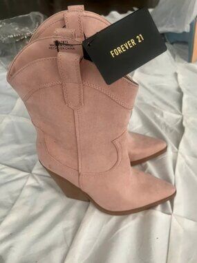 Women Pointed Toe Suede Boots Pink